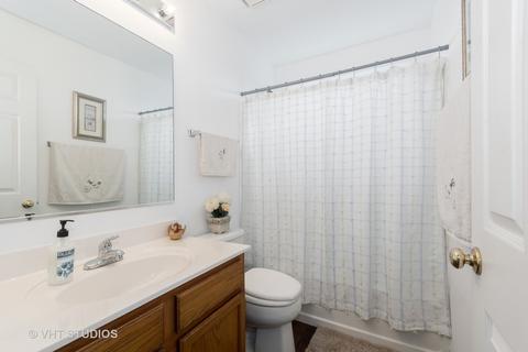 223 Faircroft Rd, Bartlett, IL 60103 photo 16