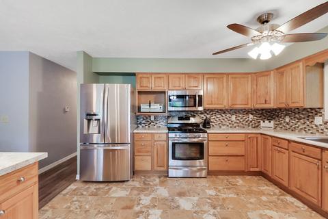 120 Colchester Dr, Normal, IL 61761 photo 10