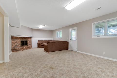 120 Colchester Dr, Normal, IL 61761 photo 31