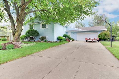120 Colchester Dr, Normal, IL 61761 photo 1