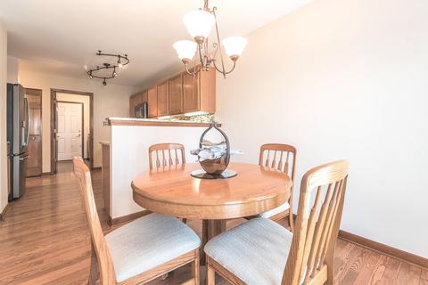 816 Harper Ave, Cary, IL 60013 photo 9