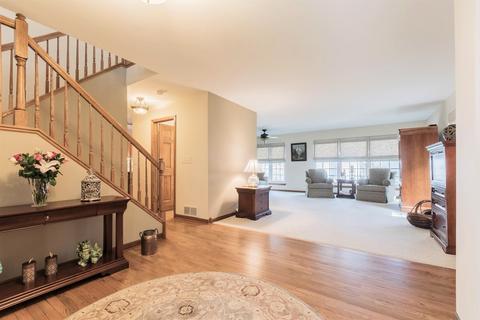 816 Harper Ave, Cary, IL 60013 photo 4