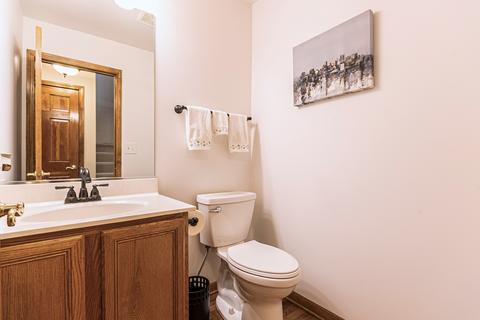 816 Harper Ave, Cary, IL 60013 photo 12