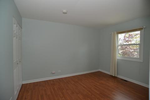 1375 Gloucester Ct, Hoffman Estates, IL 60192 photo 13