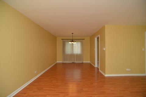 1375 Gloucester Ct, Hoffman Estates, IL 60192 photo 7