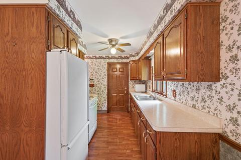 984 Ruth Dr, Elgin, IL 60123 photo 7