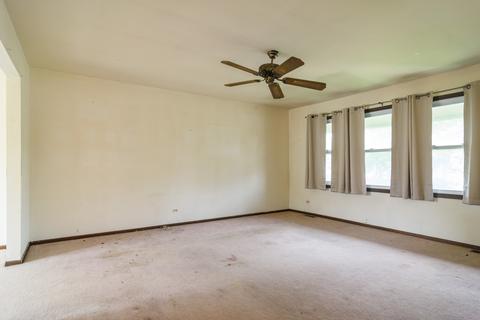 99 Mayer Ave, Wheeling, IL 60090 photo 3