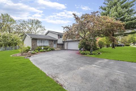 902 Scott St, Algonquin, IL 60102 photo 1