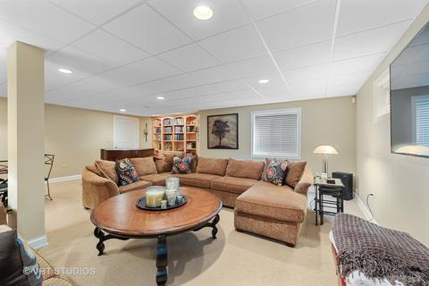 1502 Paula Ave, Wheaton, IL 60189 photo 30