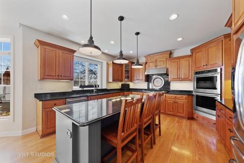 1502 Paula Ave, Wheaton, IL 60189 photo 7