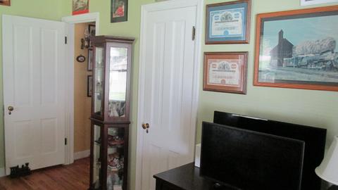 115 N Main St, Walnut, IL 61376 photo 15