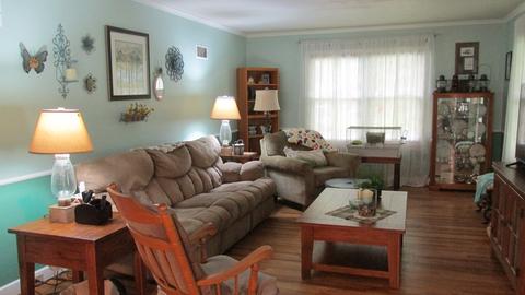 115 N Main St, Walnut, IL 61376 photo 7