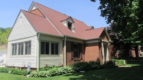 115 N Main St, Walnut, IL 61376 photo 4