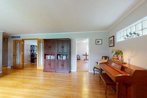 507 Kipling Ct, Wheaton, IL 60187 photo 4