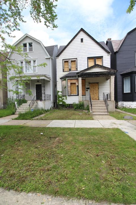 608 E 92nd Pl, Chicago, IL 60619 photo 1