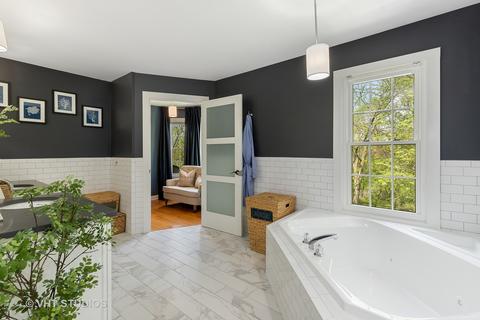 4706 Middle Rd, Gurnee, IL 60031 photo 21