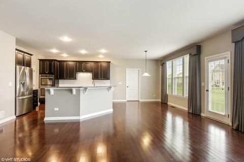 3666 Shaughnessy Dr, Elgin, IL 60124 photo 6