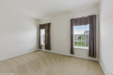 3666 Shaughnessy Dr, Elgin, IL 60124 photo 20