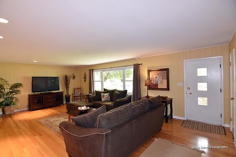 224 Alschuler Dr, Aurora, IL 60506 photo 4