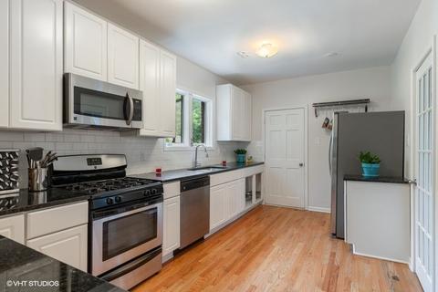 339 Bartram Rd, Riverside, IL 60546 photo 7