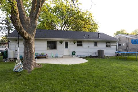 417 Warren Ave, Normal, IL 61761 photo 2