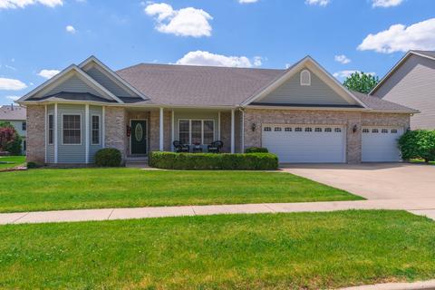 1707 Blue Spruce Ct, Normal, IL 61761 photo 2