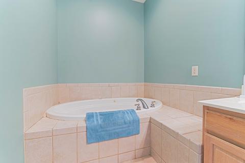 1707 Blue Spruce Ct, Normal, IL 61761 photo 24