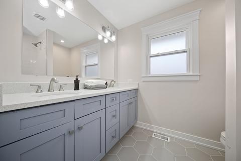 541 N Forest Dr, Addison, IL 60101 photo 20
