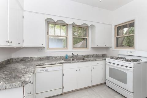 1004 Augusta Ave, Elgin, IL 60120 photo 8
