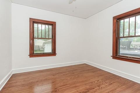 1004 Augusta Ave, Elgin, IL 60120 photo 19