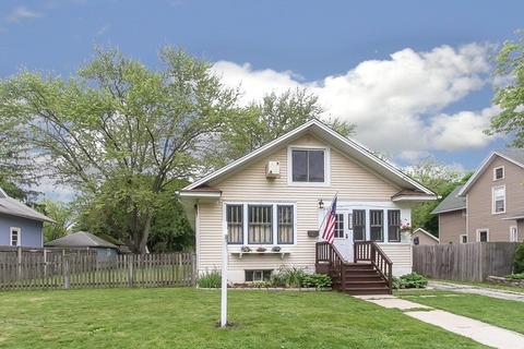1004 Augusta Ave, Elgin, IL 60120 photo 1