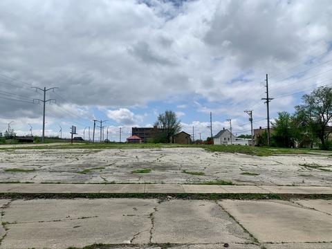 139 N West Ave, Kankakee, IL 60901 photo 2