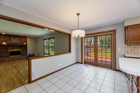 1003 Brighton Dr, Wheaton, IL 60189 photo 9