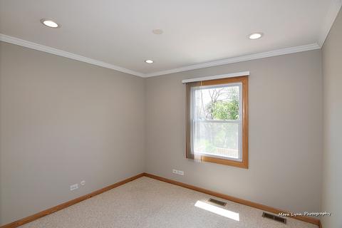 1007 Confederation Dr, Bartlett, IL 60103 photo 15