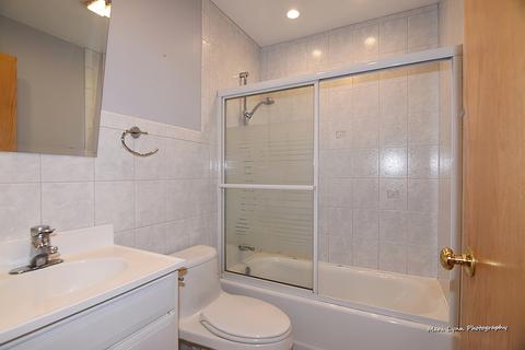 1007 Confederation Dr, Bartlett, IL 60103 photo 14