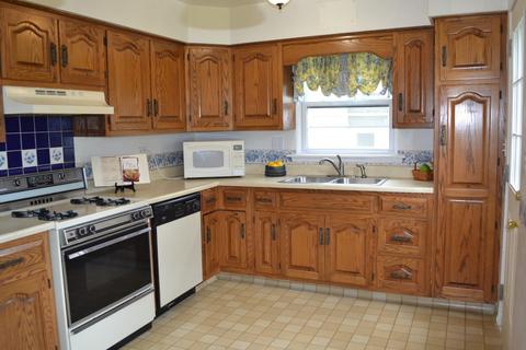 871 Morgan St, Elgin, IL 60123 photo 6