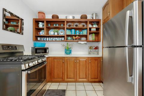 955 E Algonquin Rd, Des Plaines, IL 60016 photo 8