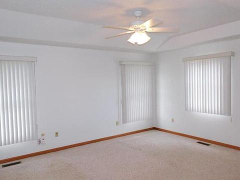 683 E Spruce St, Herscher, IL 60941 photo 24
