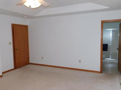 683 E Spruce St, Herscher, IL 60941 photo 25