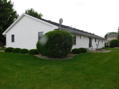 683 E Spruce St, Herscher, IL 60941 photo 7