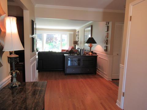 210 Longfellow Dr, Wheaton, IL 60189 photo 2