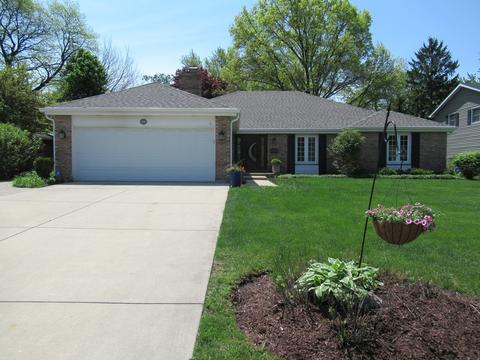 210 Longfellow Dr, Wheaton, IL 60189 photo 1