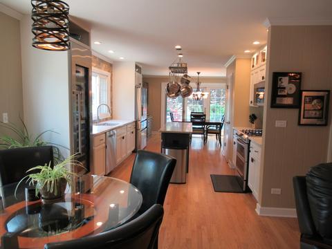 210 Longfellow Dr, Wheaton, IL 60189 photo 7