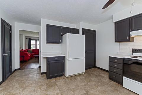 1709 Rockingham Dr #D, Normal, IL 61761 photo 8