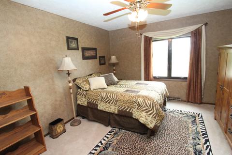 1015 Gregory St, Normal, IL 61761 photo 17