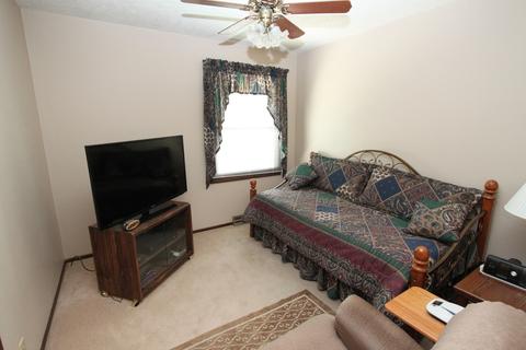 1015 Gregory St, Normal, IL 61761 photo 15