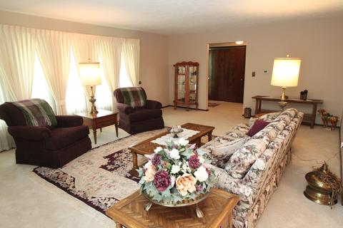 1015 Gregory St, Normal, IL 61761 photo 3