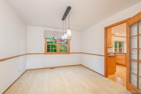 532 Appleton Dr, Batavia, IL 60510 photo 8