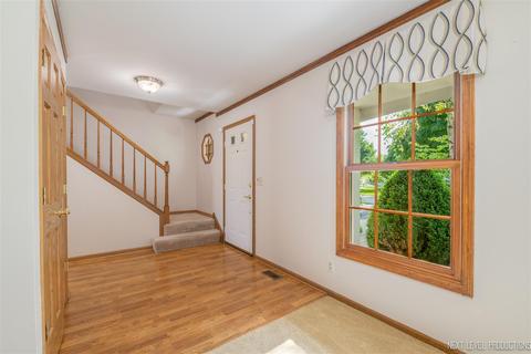 532 Appleton Dr, Batavia, IL 60510 photo 5