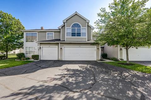 1220 Dunamon Dr, Bartlett, IL 60103 photo 1